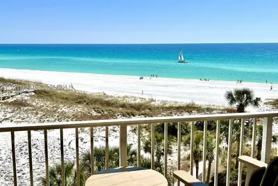 Image de Beach Chair Service Starts March 1 🏖️