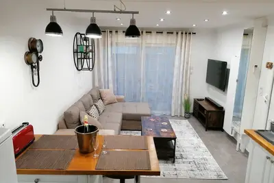 Image de Charmant appartement T2 dans villa avec spa