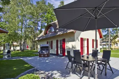 Image de House Ostseesonne - close to the beach, quiet location, own sauna, beautiful garden - Ferienhaus Ostseesonne
