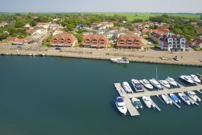 Image de Vacation apartment near the harbor with balcony and sea view - Hafenhäuser Wiek 11 - Hafenhäuser Wiek
