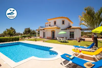 Image de Beautiful Villa W/ Private Heatable Pool, Air Cond, 10min Drive To Town & Beach