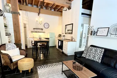 Image de Cozy Downtown Condo in Grand Haven!