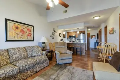 Image de Divine 9 Condo -Fishing Lake & Hiking Trails!