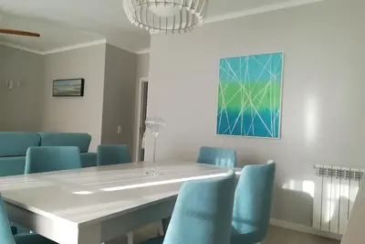 Image de Fresh & Modern Apartment Pool View 5 minutes from the Beach