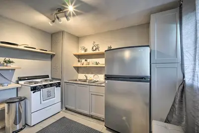 Image de Quaint El Paso Apartment - 6 Mi to Downtown!