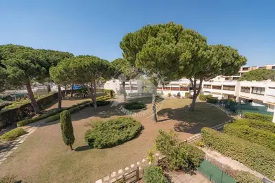 Image de As21388 - P2 avec vue dégagée avec parking privé