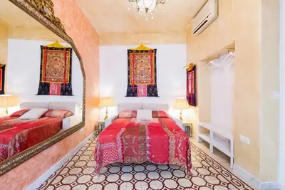 Image de Suite Nepal by RentalSevilla