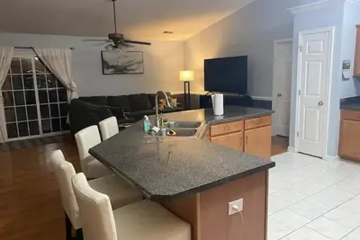 Image de Cozy three bedroom house in quiet area. <br>