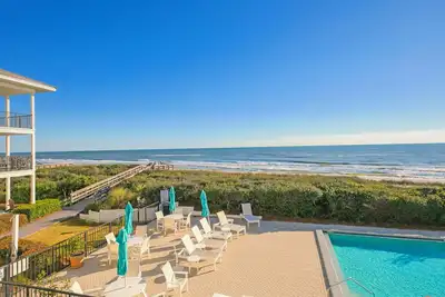 Image de Beautiful Luxury Beachfront Condo on 30a with Heated Pool and Private Beach