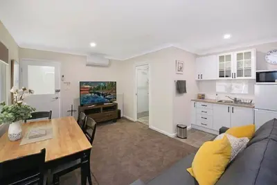 Image de Apartment \/ Studio 5 mins walk from Blackheath village