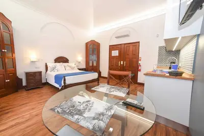 Image de Homerez - Maison à Caniço, piscine partagée