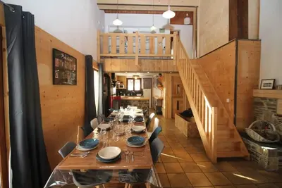 Image de Chalet Canigou: familial, raffiné, rénové