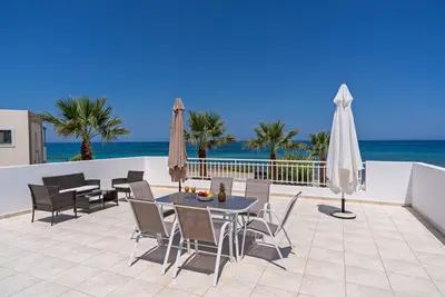 Image de Azure Seaside Apt#5