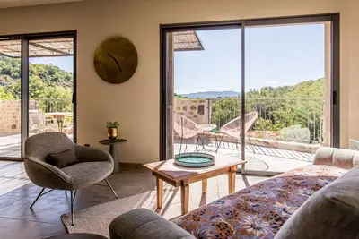 Image de Gîte Laumaga - Ardèche - 4 personnes avec Spa privatif I Domaine le C4