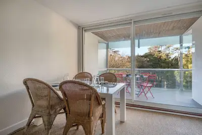 Image de Appartement tout confort pour 4 Ă 300m de la plage