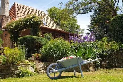 Image de Maison charmante périgourdine avec mini-piscine