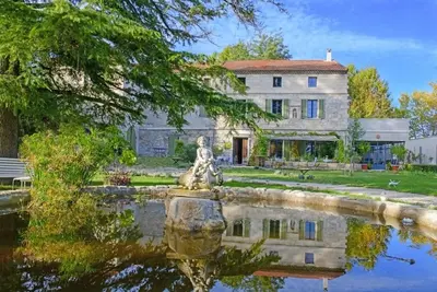 Image de La Bastide de Bellegarde, charming house