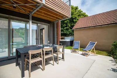 Image de Le Celya Climatisée avec Jacuzzi et Parking privatif aux pieds de la cité