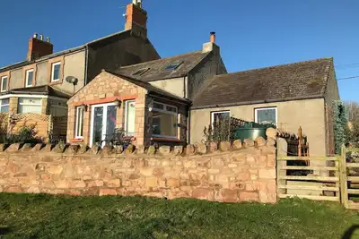 Image de Cosy rural retreat with panoramic views of hills and coast