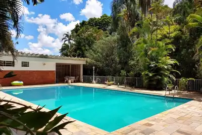 Image de Refuge and privacy in nature 3 bedrooms 3 bathrooms and lots of greenery