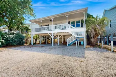 Image de Choice Coastal Hideaway | 2 Outdoor Lounges, Grill | Walk 5 Minutes to Beach