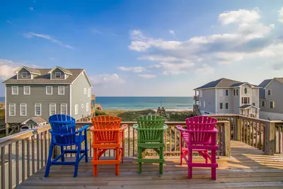 Image de Spacious Beachfront Retreat - Steps to Sand - Family-Friendly - Ocean Views