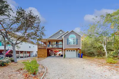 Image de Seas the Day | Screened Porch & Bikes | Walk to Beach & Intracoastal Waterway