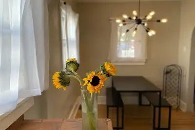 Image de Traveling nurses! 2br/2ba Nob Hill/Unm area; two mile radius of 4 hospitals!