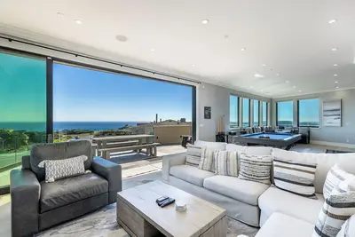 Image de Above Par: Spa, Coastal Views, Pool table, Walking Distance To Beach