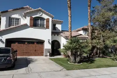 Image de Muñoz Residence, Just 2 minutes away from Coachella fest - Family sized house