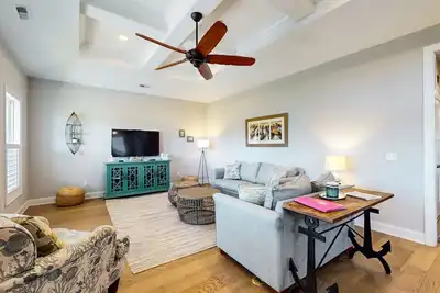 Image de Slowin' Dune | Lavish Island Getaway with Golf Cart Near Beach, Golf, & Dining