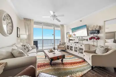 Image de Beach Club - Doral 1503 - Direct Beachfront, Incredible Views, Cozy Decor, Tons Of Amenities!