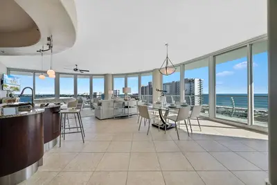 Image de Bella Luna 810-Spectacular Views of Beach & Bay