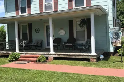 Image de Beautiful home & short walk to beach, restaurants, and marinas in Rock Hall, Md