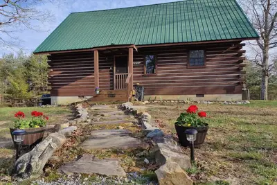 Image de Birdwatchers Paradise: Secluded Cabin in the Woods on 4 acres