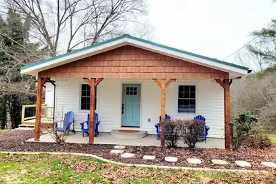 Charming Cottage Less Than 5 Miles To Downtown Blue Ridge