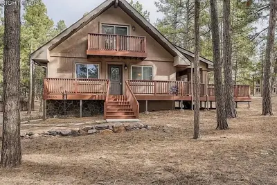 Image de Serene Romantic Chalet in the woods