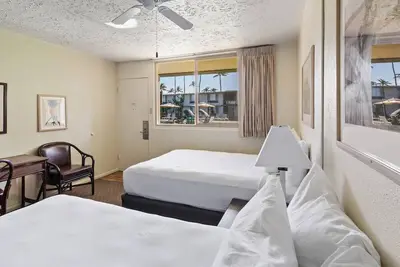 Image de Blissful Seaside Hideaway! Outdoor Pool, Minutes to Kanaha Beach Park!