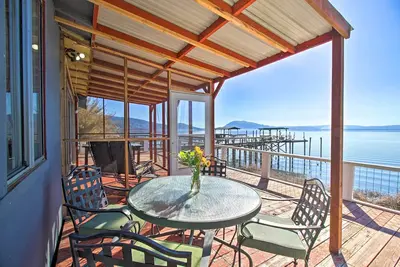 Image de Lakefront Sanctuary w\/ Mount Konocti Views