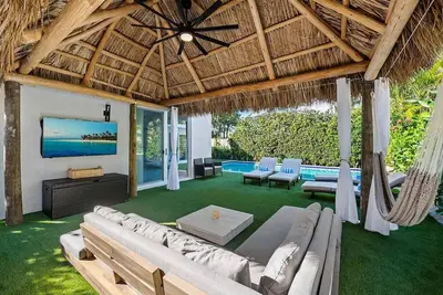 Image de Bungalow East - Luxury Vacation Rental