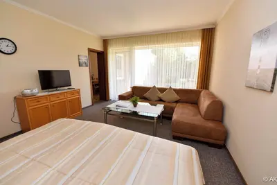 Image de 1-room vacation apartment on the first floor of the Lee house