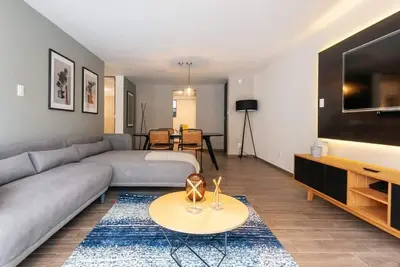 Image de w* | Vibrant 2br in Parque España