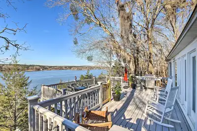 Image de Unique Camden Waterfront w/ Spectacular Views!