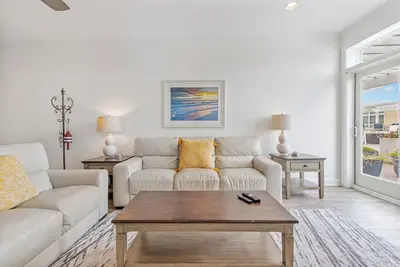 Image de Unmatched Sophistication and coastal luxury