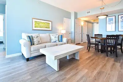 Image de Updated Top-Floor 2 Br Condo at The Palms of Destin! ☀️