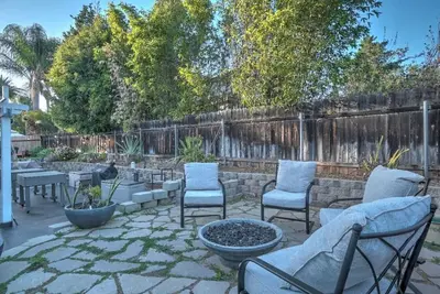 Image de Greeco Suite · *New Listing* Hidden Gem Upgraded 1-Bedroom Suite
