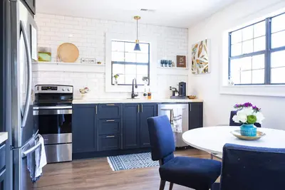 Image de Renovated smart home close to downtown & the Village