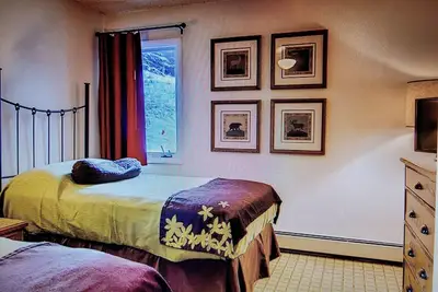 Image de Great 2 bedroom 2 bath condo just minutes away from Vail ski area, free shuttle