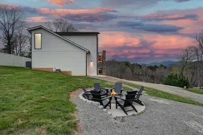 Image de Mon Trèsor, Mountain Views with hot tub and deck