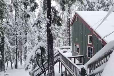 Image de Family Cabin on an Acre! Owner Managed.